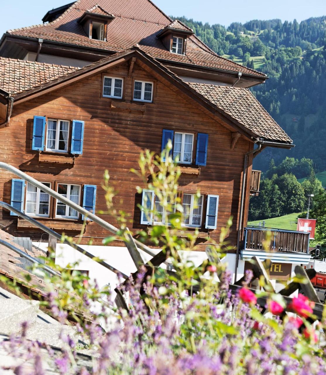 Hotel Steinbock Lauterbrunnen Exterior photo